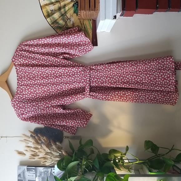 Pink Floral Wrap Dress Charlotte Russe Size Large - Picture 4 of 7